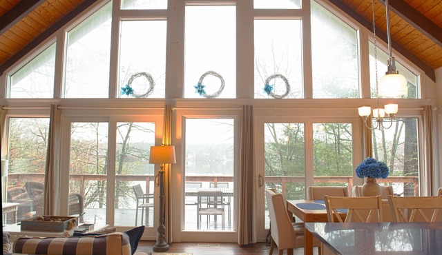 Beach Front on Beautiful Jenkins Pond, Quiet Area, Discounted off season rates!