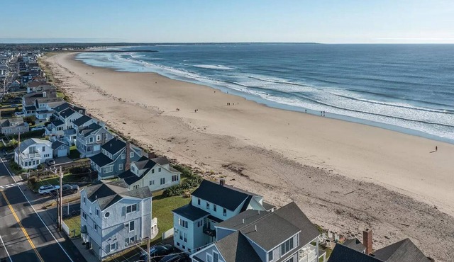 Beachfront Beauty in Wells !