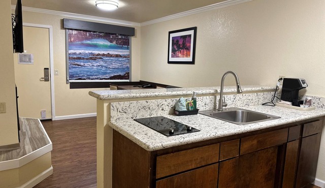 Beachwalker Inn and Suites