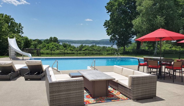 Beacon Retreat with Hudson River views and access to hiking trails and downtown!