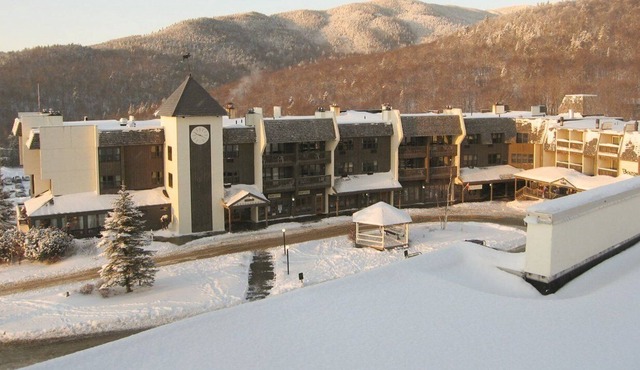 Beautiful 2 bedroom unit at resort, sleeps 8