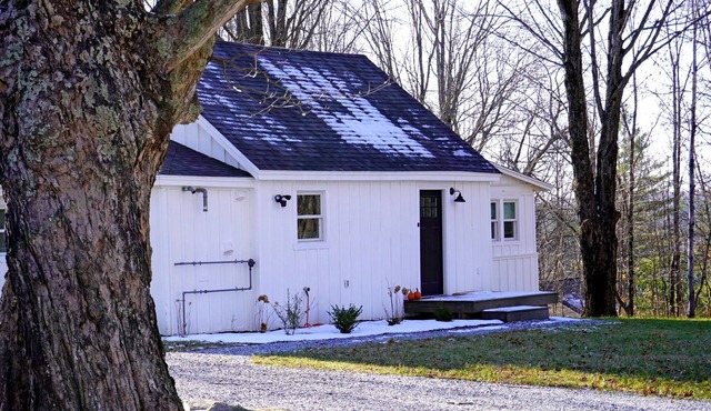 Beautiful 2-Bedroom + Loft with Hot Tub at Lake Ashmere