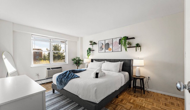 Beautiful 2bd/1.5ba near BU vj3n