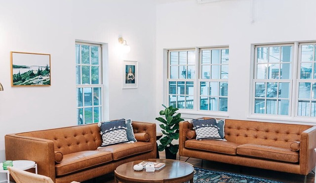 Beautiful 3-Bed 2.5 bath in downtown Freeport