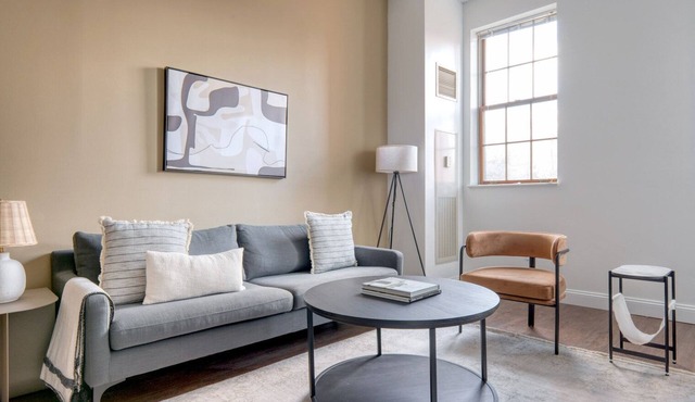 Beautiful Central Square 2BR nr T, by Blueground