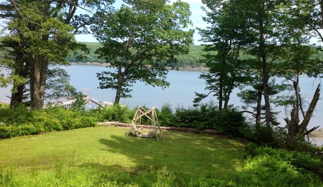 Beautiful Cottage On Water, Near Beach, Pet Friendly!