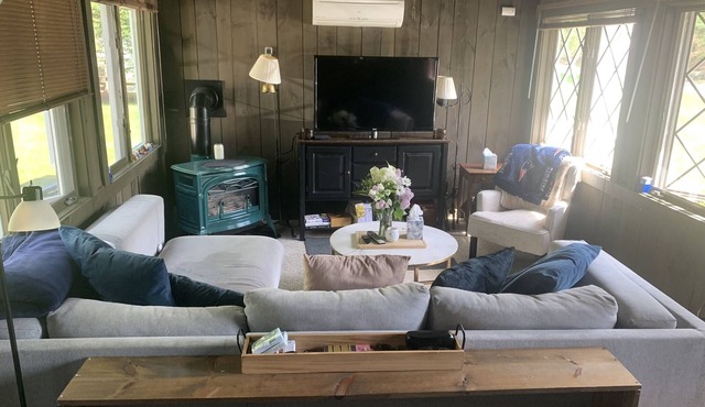 Beautiful Escape 3 miles from Gillette!