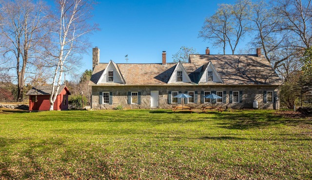 Beautiful Historic Country Estate – Modern Comfort in Okemo Valley