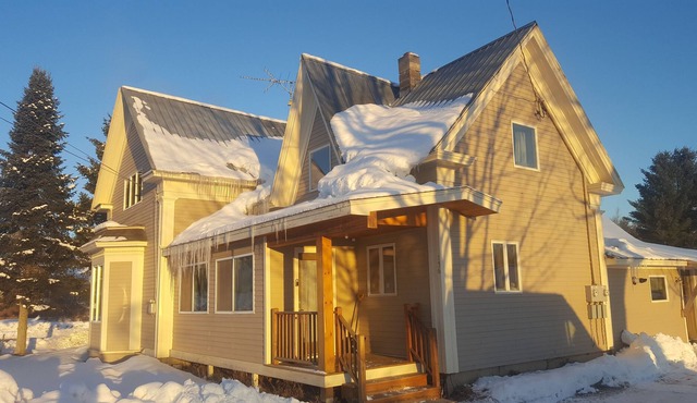 Beautiful Home with a Cabin Feeling Located near Jay Peak Ski Area