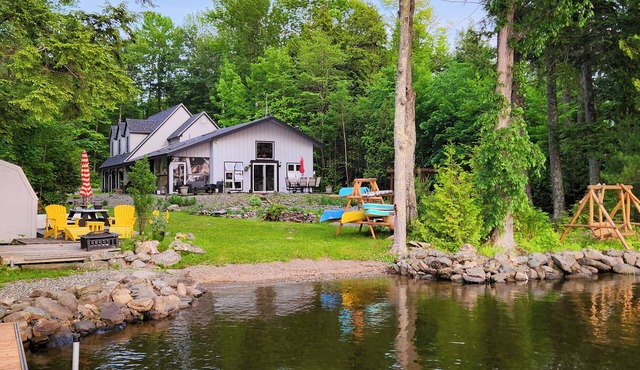 Beautiful Maine Lakefront Apartment on Sebasticook Lake