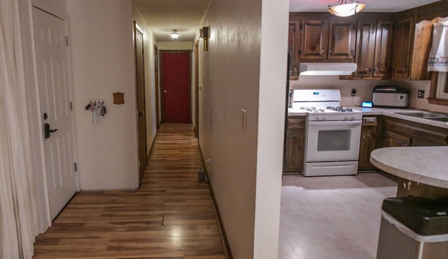 Beautiful Neighborhood, Washer/Dryer, Breakfast,