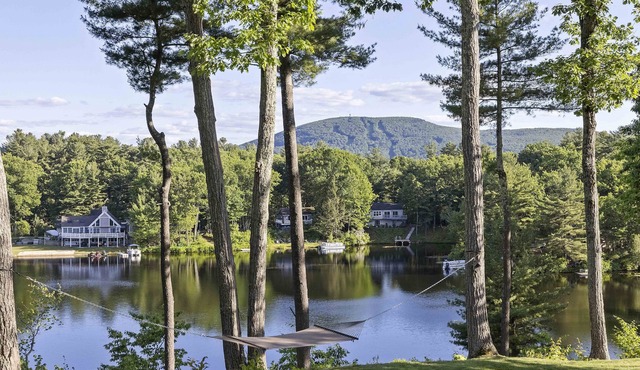 Beautiful Private Lakehouse & Infinity Pool 1 Hour to World Cup Boston Stadium!