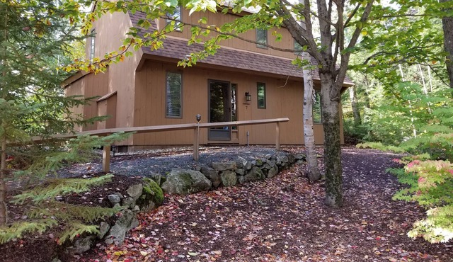 Beautiful Single Family Condominium in Award-Winning Eastman Community