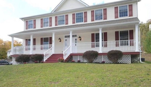 Beautiful Single Family Home 4 Bed 2.5 Bath