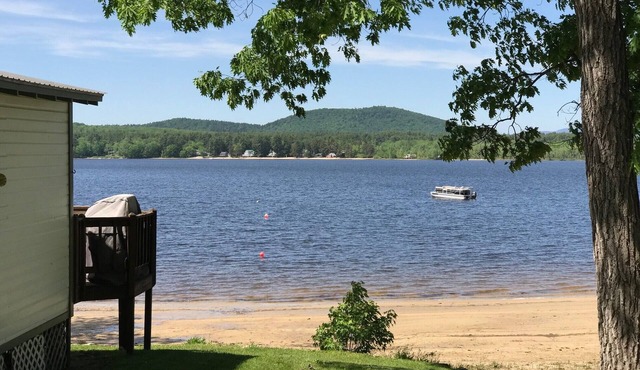 Beautiful Views @ 4-Season Lake House, Private Sandy Beach