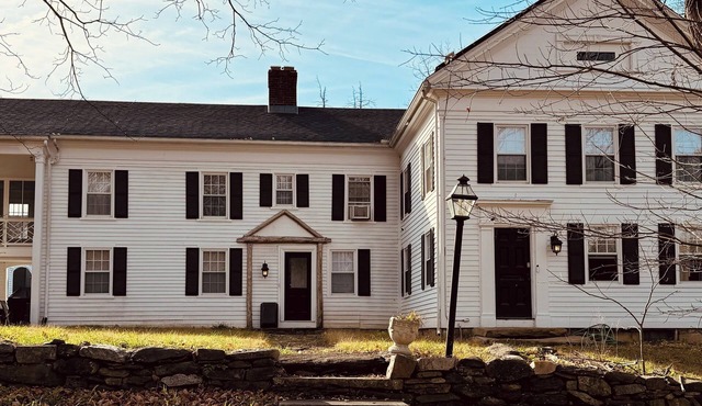 Bellhaven- Charming 4-bedroom house in Canaan, CT