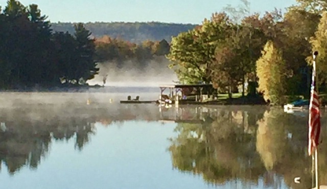 Berkshire Cottage on Ashmere Lake