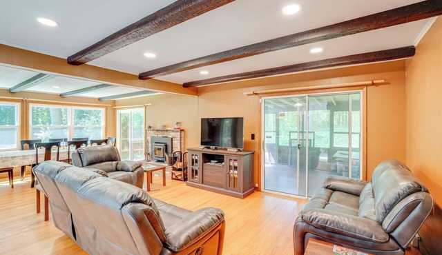 Berkshire Hideaway w/Fire Pit & Playground!