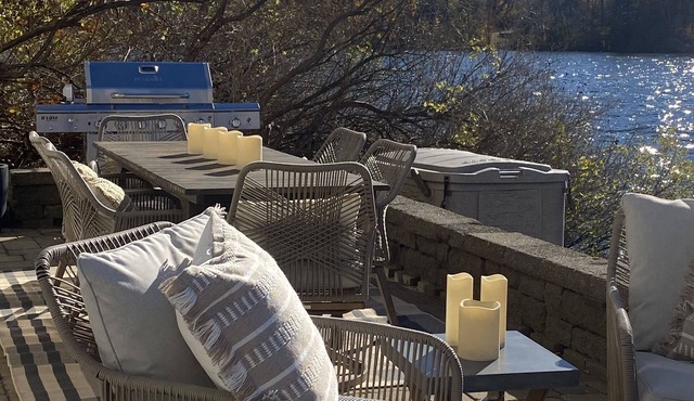Berkshires Home Makeover ~ Immaculate Lakefront Getaway ~ Dreamy Sunsets!