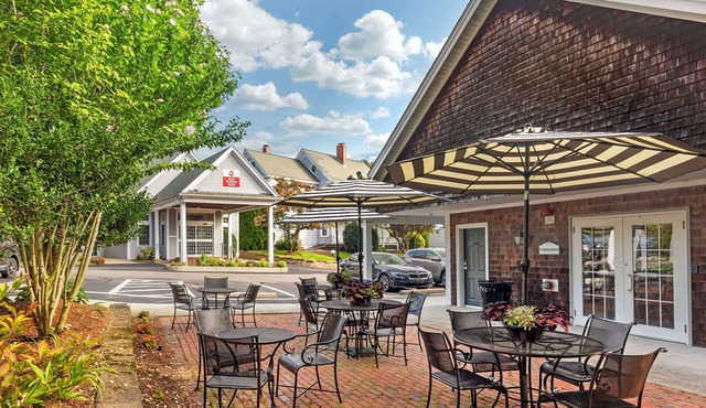 Best Western Plus Cold Spring