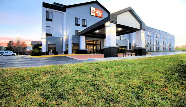 Best Western Plus Kansas City Airport - KCI East