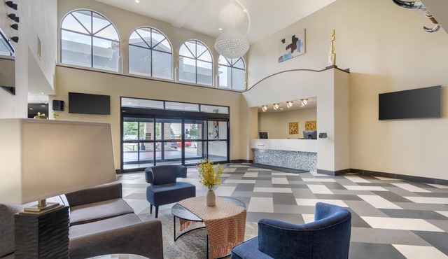 BEST WESTERN PLUS McKinney Inn & Suites