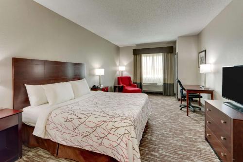Best Western Plus University Inn & Suites