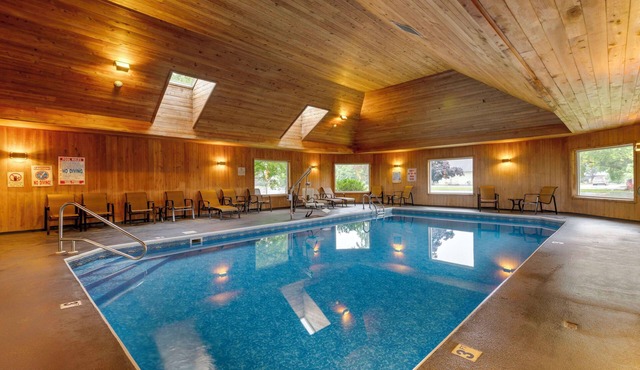 Best Western Plus Windjammer Inn & Conference Center