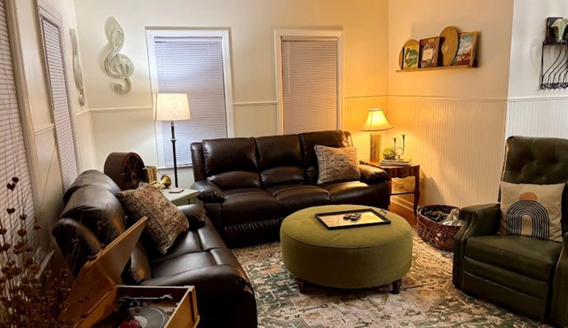 Blind Boone Bungalow in the 'Burg– Charming and Stylish 2BR Downtown Retreat