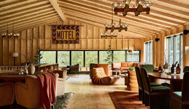 Bluebird Cady Hill Lodge