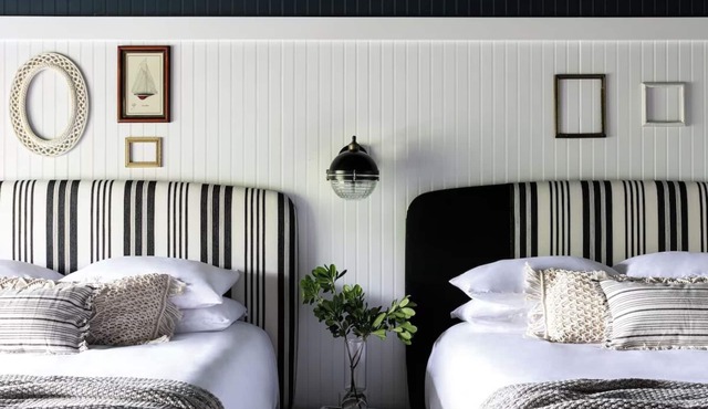Bluebird Ocean Point Inn | Deluxe Double Queen | with Seasonal Outdoor Pool