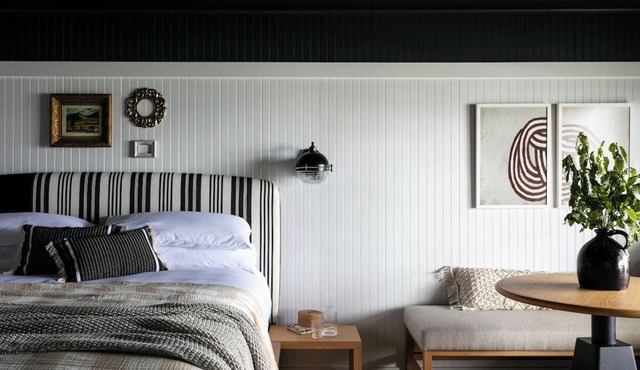 Bluebird Ocean Point Inn | Seaward Two-Bedroom Oceanfront Cottage | with Pool