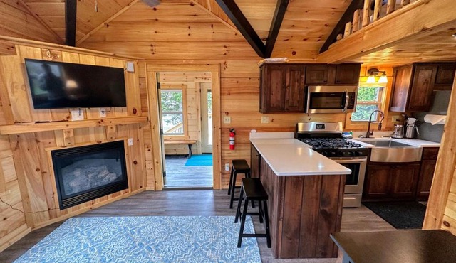 BMV7 Tiny Home village near Bretton Woods