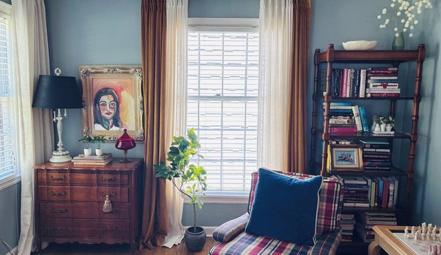 Boutique Cottage Near Plaza, Westport & Downtown KC