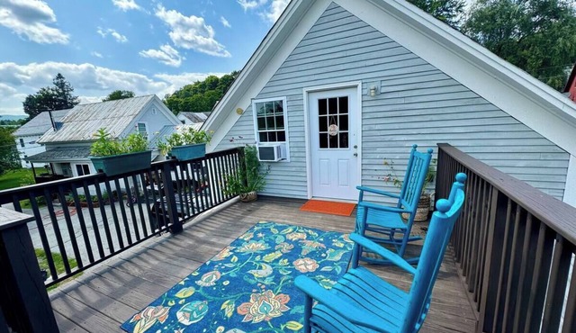 Bradford VT apt I-91 access + Wi-Fi + parking