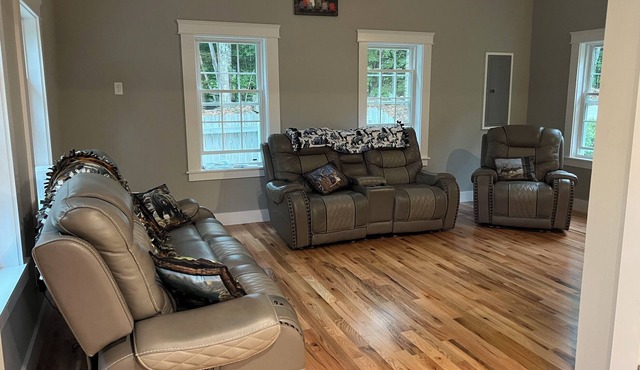 Brand new 1870’s farm house with a total renovation with lakes and moubtains