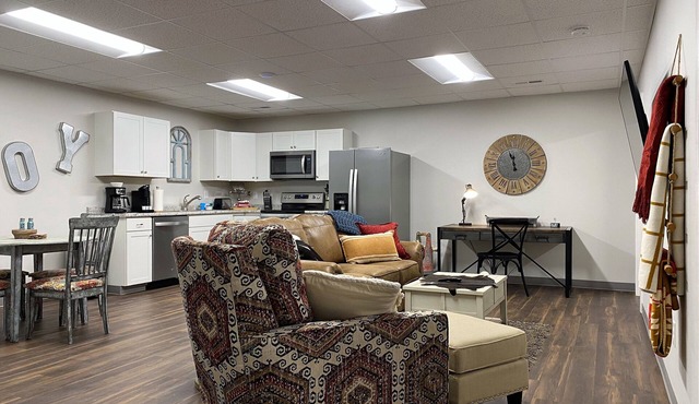 Brand new, conveniently located 2 bedroom apartment in Marion, KY