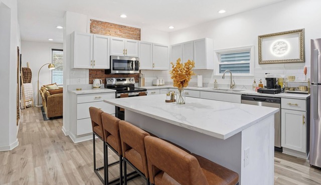 Brand New Cozy 3-bedroom house in charming Pittsburgh
