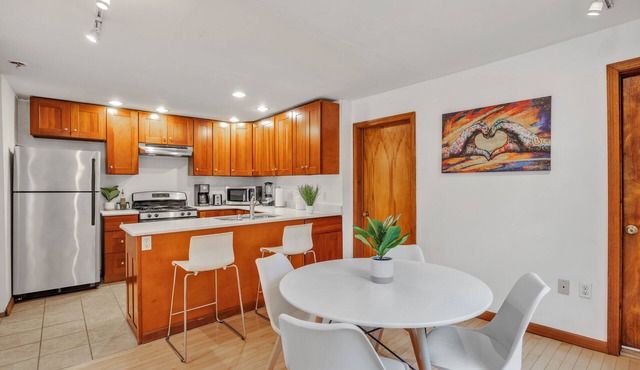 Brand New Stylish Noho Apartment