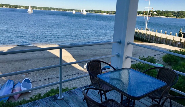 Breathtaking Waterfront Greenport Village Condo, private beach, pool, tennis