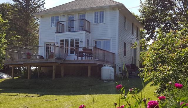 Bright, family friendly, newly built, modern and in the perfect location!