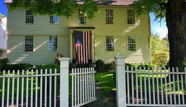 Bring the family, work from home in this Historic 5 Bdrm house in Litchfield
