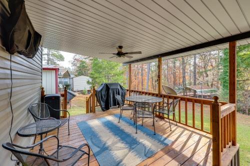 Bring Your Boat: Family Home Steps to Lake Greeson
