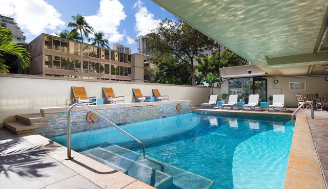 Budget-Conscious Travelers! Kitchenette, Outdoor Pool, Steps to the Beach!