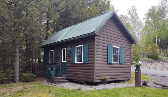 Bunkhouse w/electric and full bath