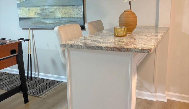 Business-Ready Private Suite 15 minutes to DC Metro Area