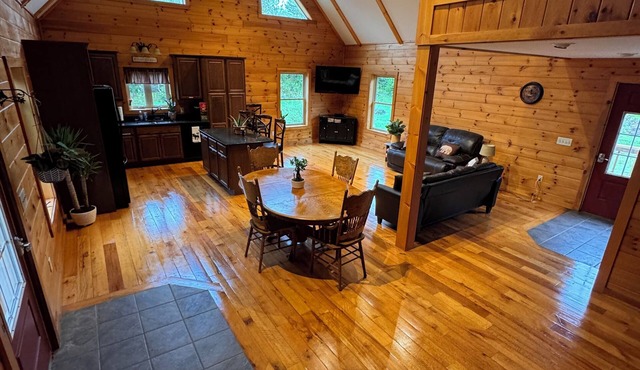 Cabin in the woods. Open to ATV VASA and snowmobile VAST trails.