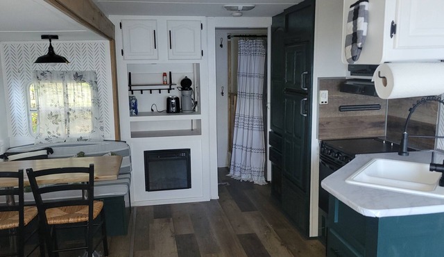 Camper On the Water and ATV trails. Full utilities and appliances included