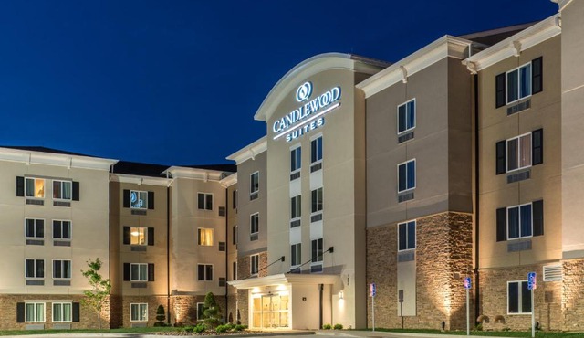 Candlewood Suites Columbia Hwy 63 & I-70 by IHG