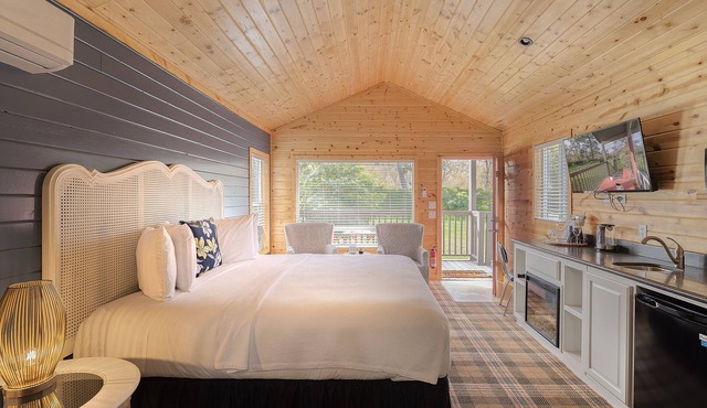 Carmel River Inn & Cottages